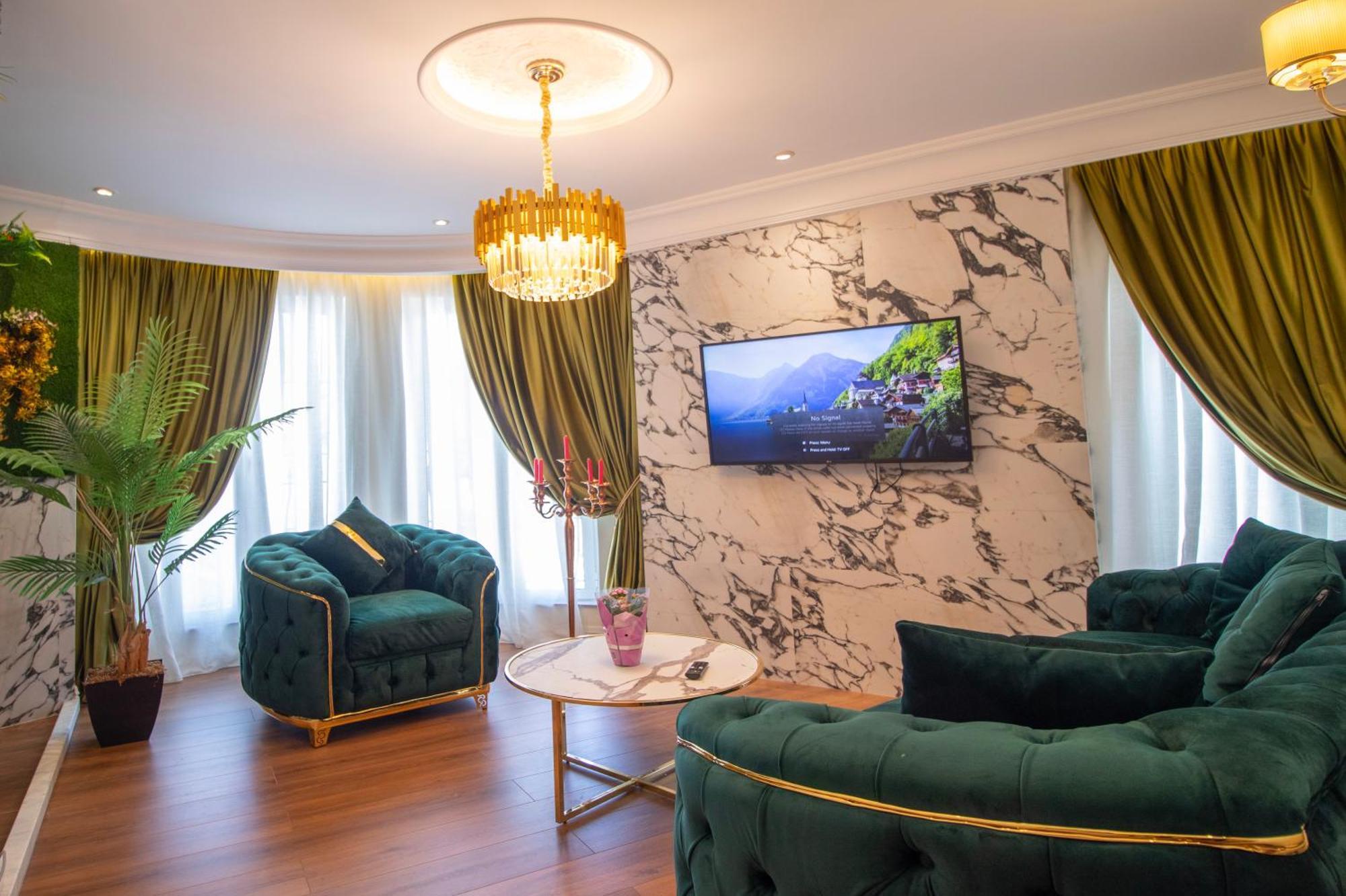 Hotel Ambasada Qta Paskuqan ภายนอก รูปภาพ