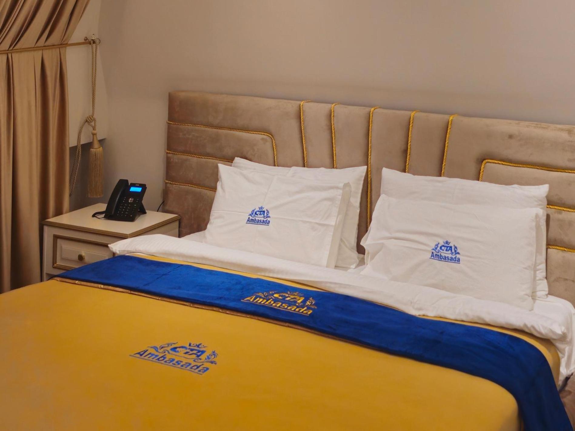 Hotel Ambasada Qta Paskuqan ภายนอก รูปภาพ